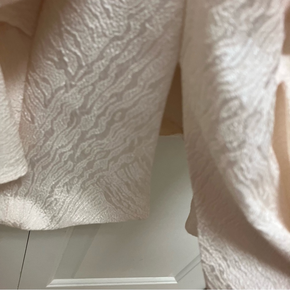 Vintage Sophisticate 80s party dress, ruffle sleeve, flounce hem, cream beige - Picture 14 of 14